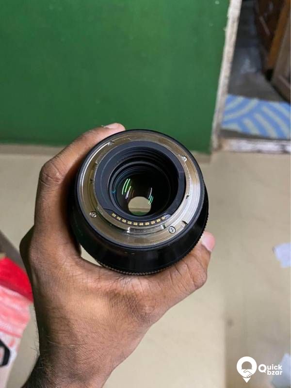 Lens for sale