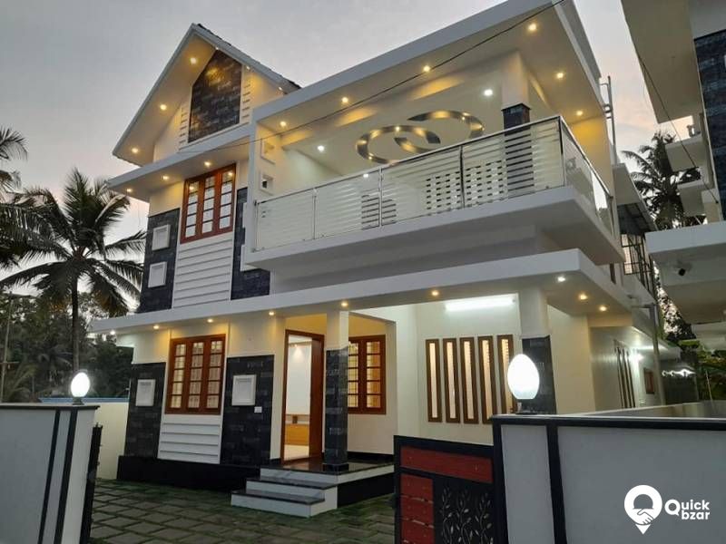 New Luxurious Villa For Sale @ KUZHIVELIPPADY