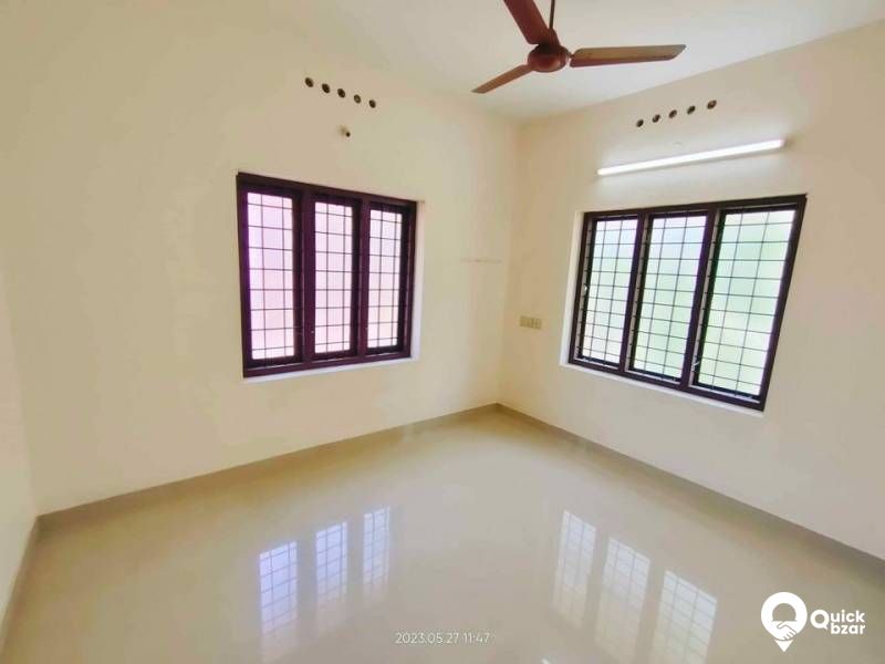 2 BHK SEMIFURNISHED APARTMENT RENT NEAR KAKKANAD