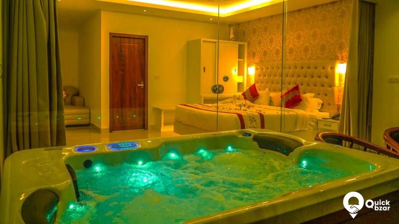 R3 LR Executive Jacuzzi Suite