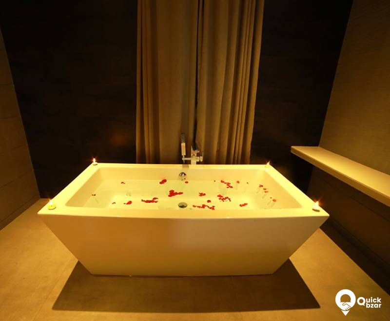 R8M BB HONEYMOON SUITE