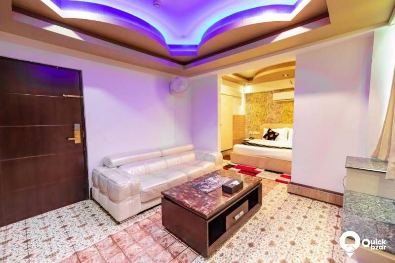 QB Stay- R49M PKT MINI PRESIDENTIAL SUITE (4px)