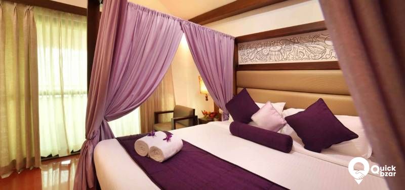 QB Stay-R17W CIR Honeymoon Cottage