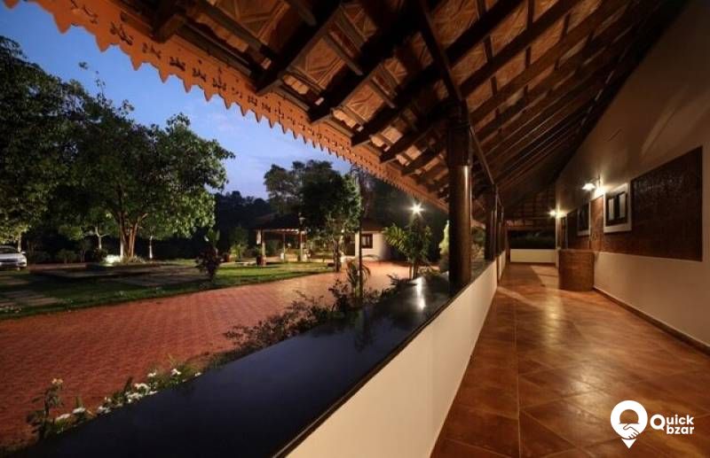 QB Stay-R17W CIR Honeymoon Cottage