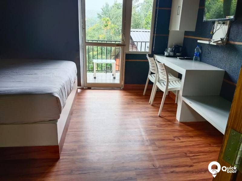 QB Stay-R38M SHV Deluxe Cottage