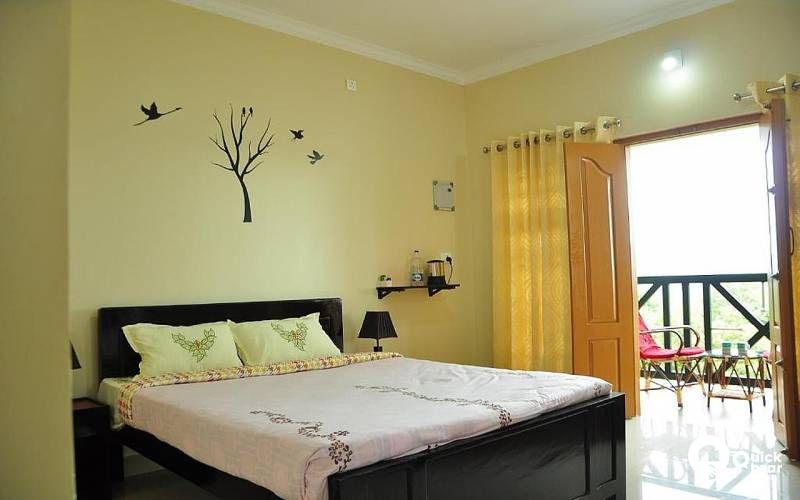 R19W WR DELUX A/C ROOM