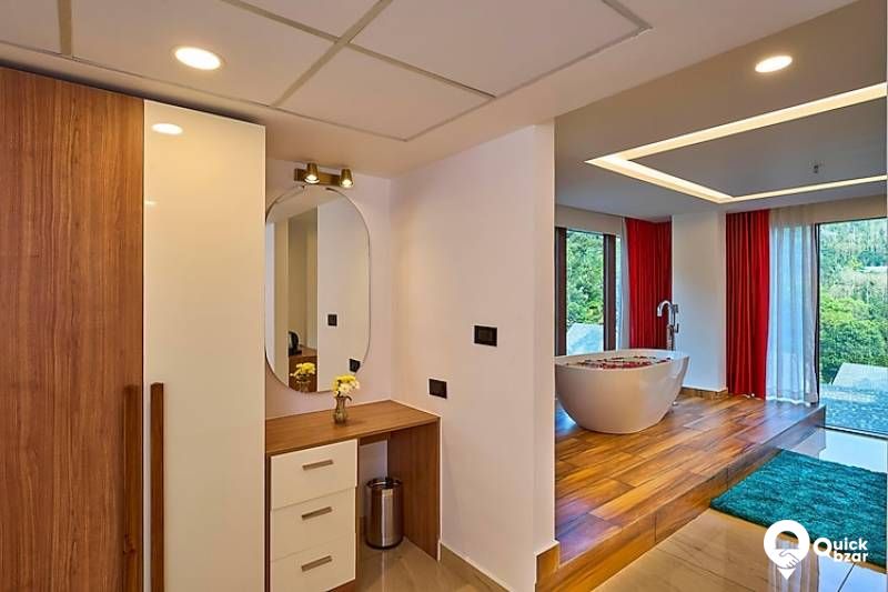 R72M TGC THE KNIGHTS BUNGALOW