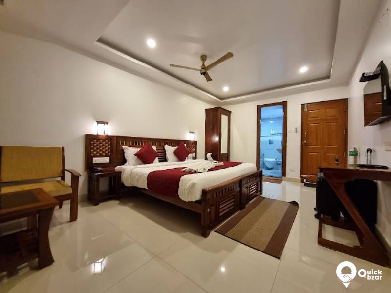 R80M CTR  DELUXE ROOM