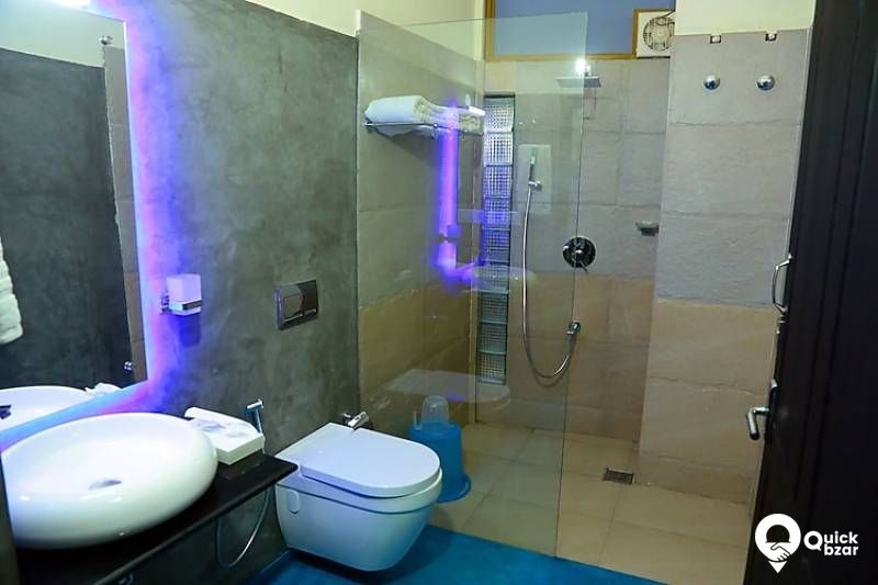 R35W JER STANDARD ROOM