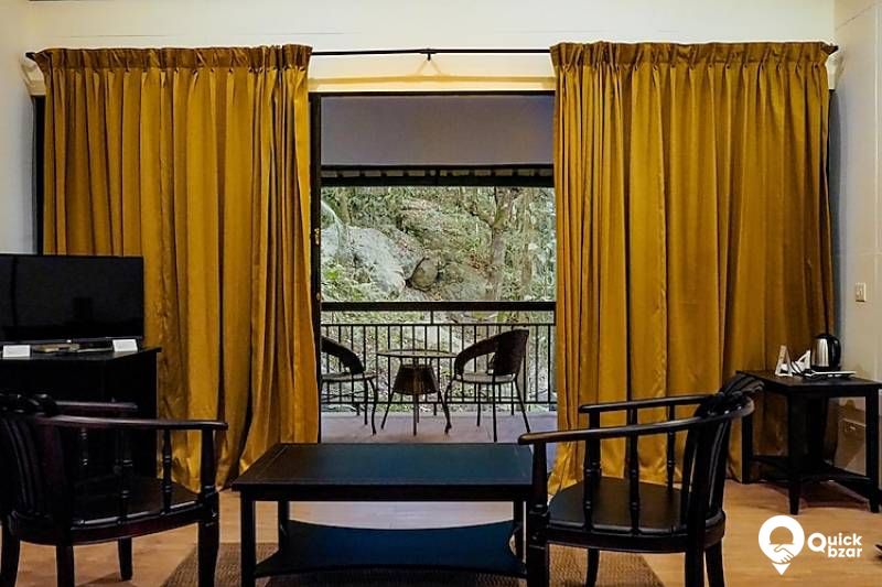 R40W HONEYMOON COTTAGE WITH PLUNGE POOL