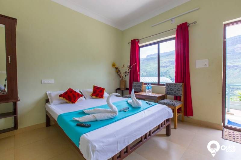 R2VA MHR THREE BEDROOM COTTAGE (9PAX)