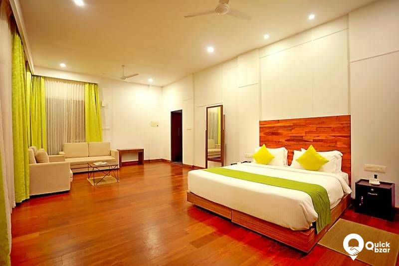 R49W WW DELUXE ROOM WITH BALCONY & JACUZZY