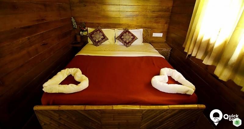 R56W HR TREE HOUSE AC