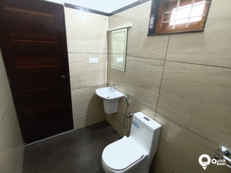 vattiyoorkavu junction samepam 5,25 cent 2100 sqft