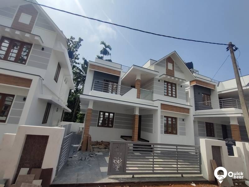 Newly Constructed indipendent Villa For Sale in Aluva