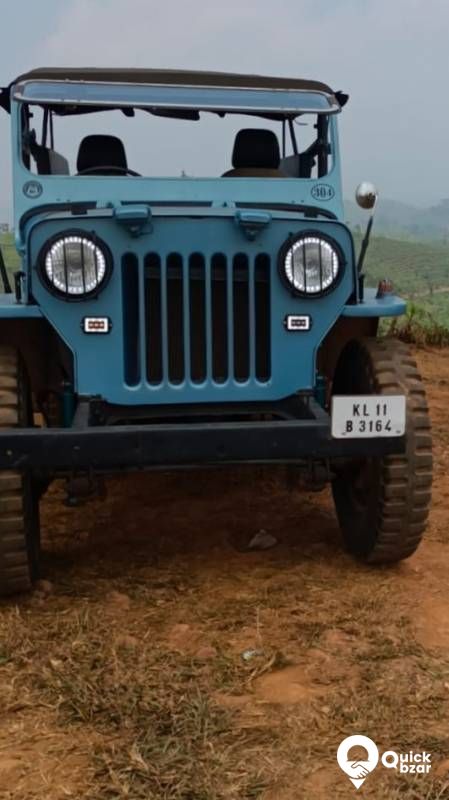 Mahindra Jeep 1993, power break, 4+1 gearbox, insurance full, paper wo