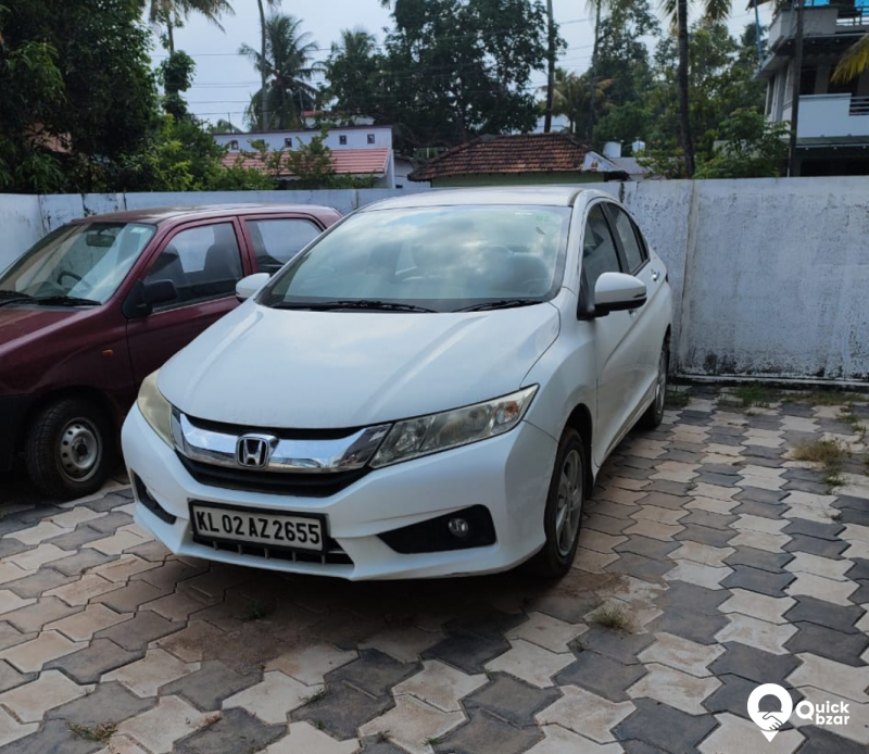 Low km well maintained Honda City Petrol