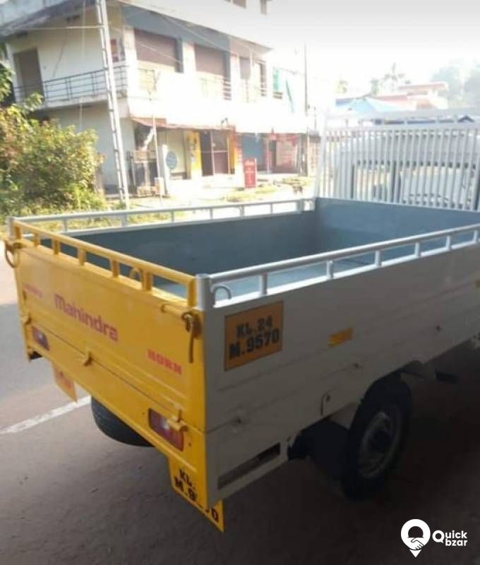 Mahindra maxi truck plus